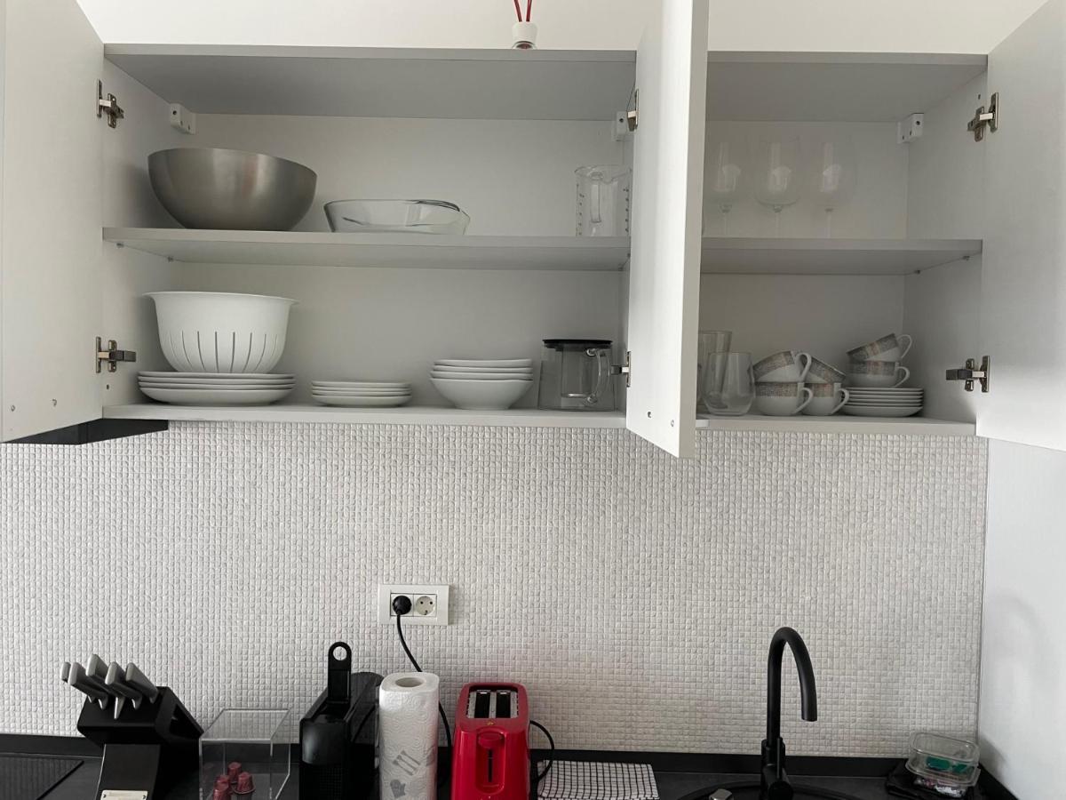 Cozy 2-Room Penthouse Lakeview W14 Букурещ Екстериор снимка