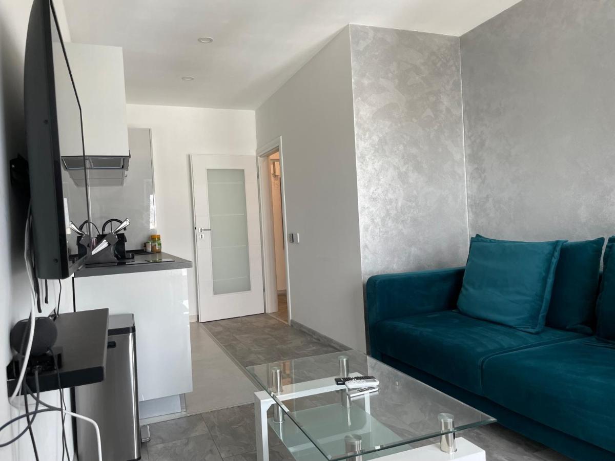 Cozy 2-Room Penthouse Lakeview W14 Букурещ Екстериор снимка