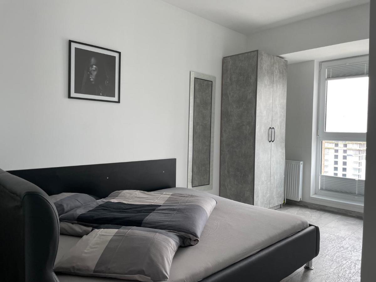 Cozy 2-Room Penthouse Lakeview W14 Букурещ Екстериор снимка