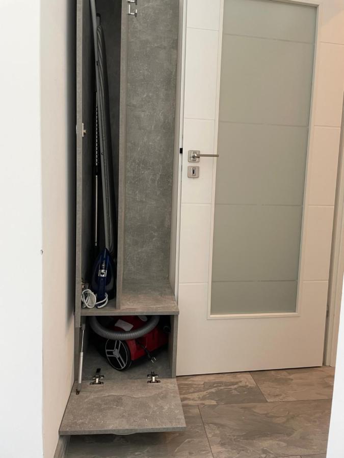 Cozy 2-Room Penthouse Lakeview W14 Букурещ Екстериор снимка