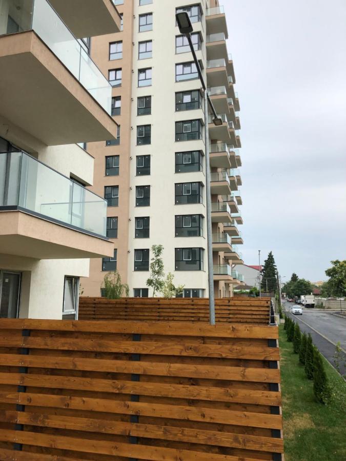 Cozy 2-Room Penthouse Lakeview W14 Букурещ Екстериор снимка